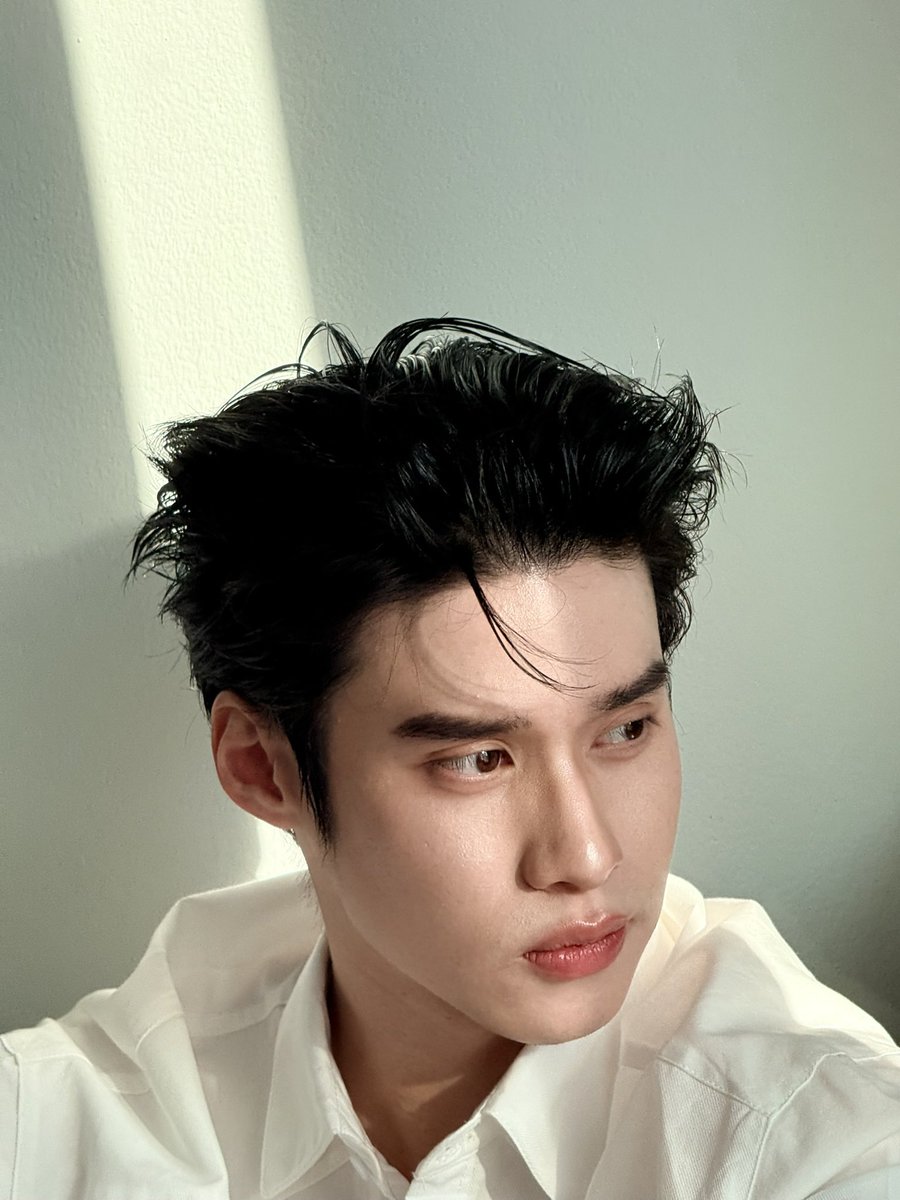 peakpeemapol's tweet image. เท่เหมือนกันนะเนี่ยเรา