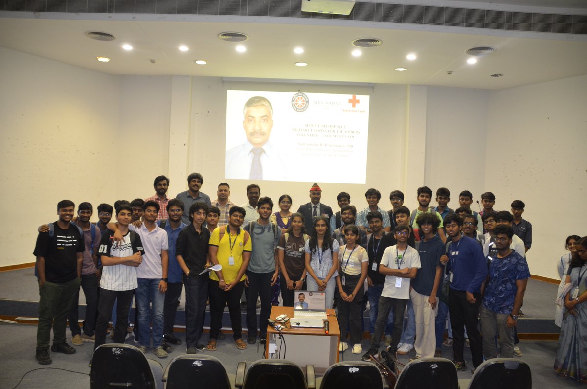 drsaravanan_p's tweet photo. The best part? The students! The volunteers were incredibly responsive and engaged. Their questions showed a deep commitment to serving society. Thank you, SNU Chennai, for having me. 🙏 #YouthPower #DrPSaravanan https://t.co/yCRYHBoHe3
