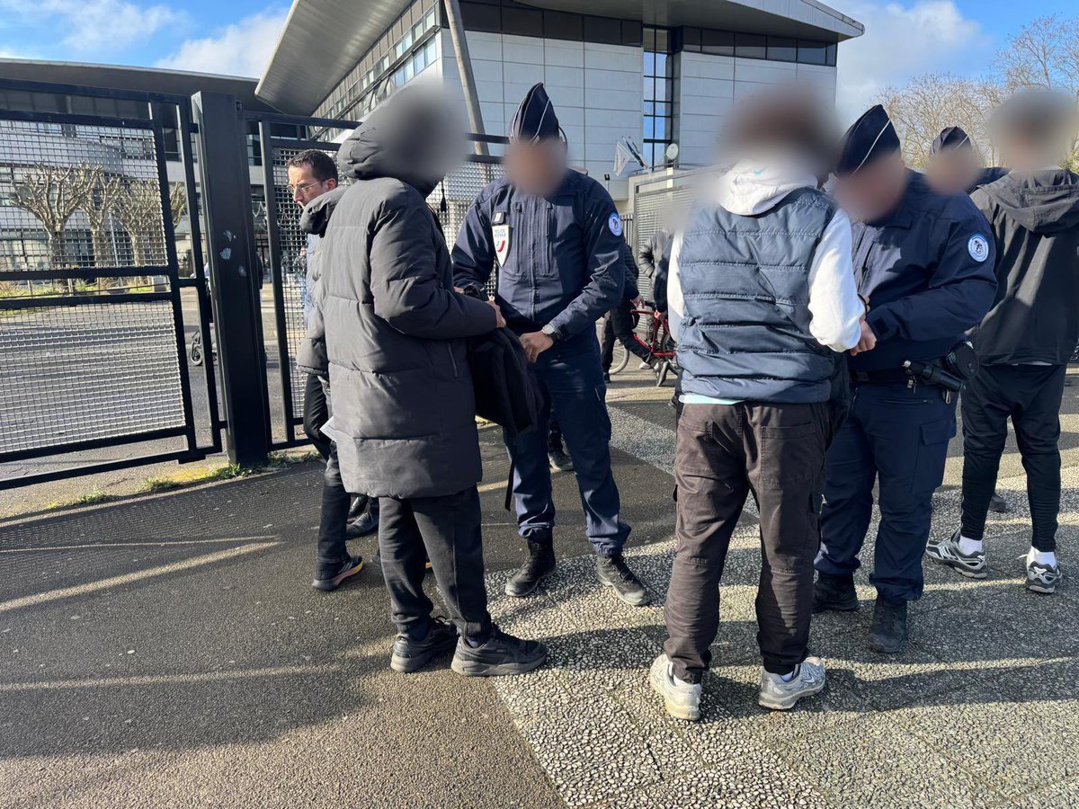 Image de Préfet du Val-d'Oise - 👮‍♂️ #Tranquillité #Pédagogie | Poursuite des opérations de tranquillisation aux abords des établis