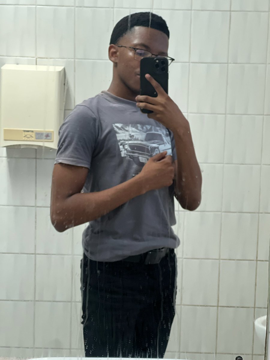 Sima_maqhalo's tweet image. 