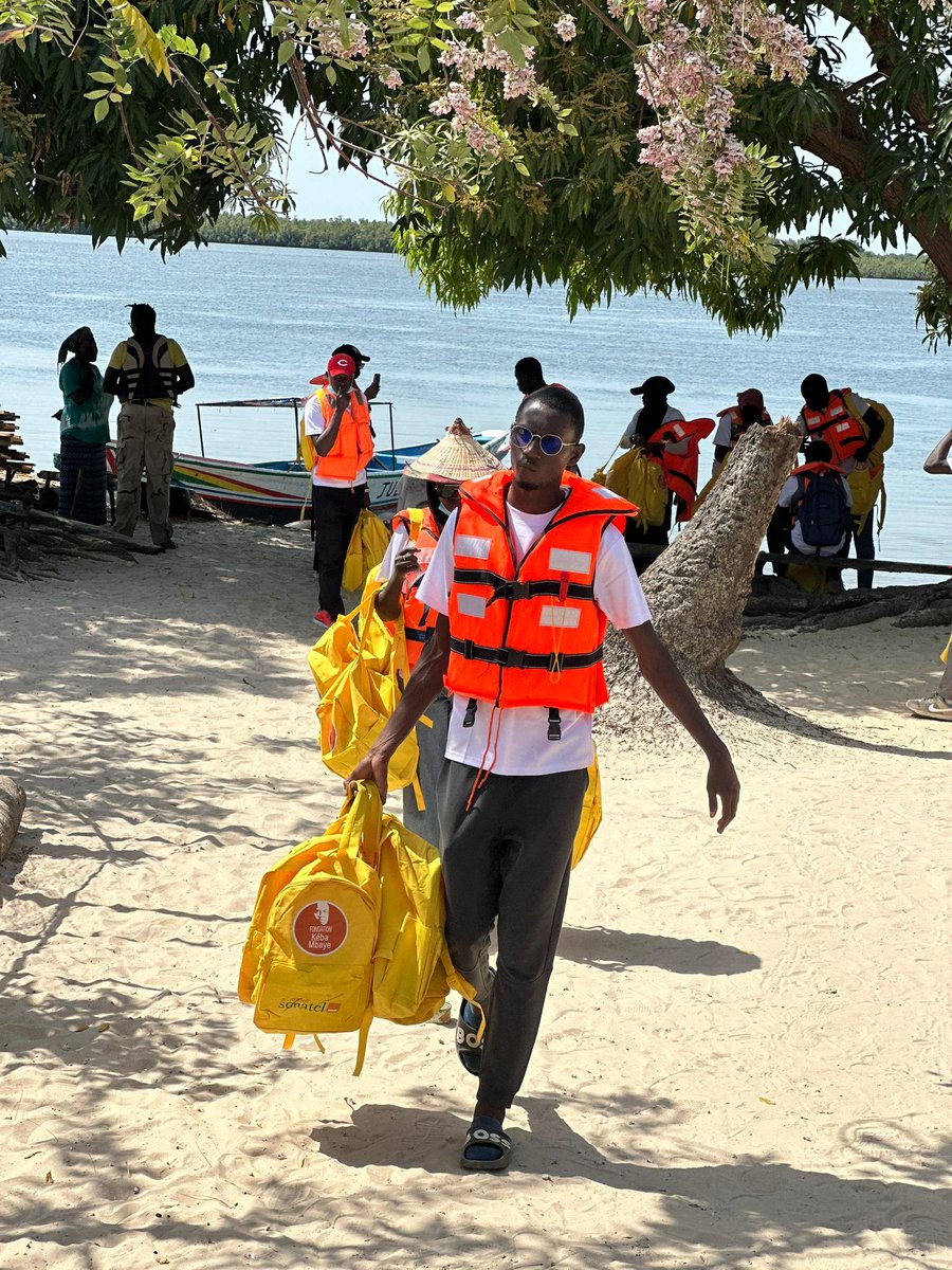 Simple action citoyenne tweet media