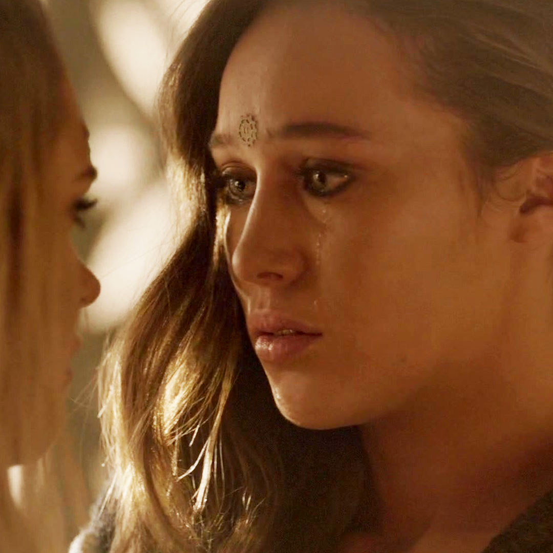 "you came?"                  "for you, always"

#The100 #ClarkeGriffin #Lexa #Clexa