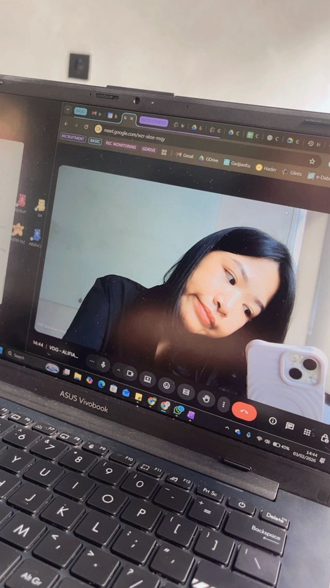 frostyblue tweet media