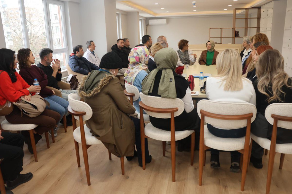 ♦️Milli Eğitim Müdürümüz Hale Bağce Özbaş, güçlendirme ve yenileme çalışmaları tamamlanan Handan Hayrettin Yelkikanat Mesleki ve Teknik Anadolu Lisesini ziyaret ederek öğrenci, öğretmen ve okul yöneticilerimize başarılar diledi. 

Tamamlanan çalışmalar sayesinde öğrencilerimizin