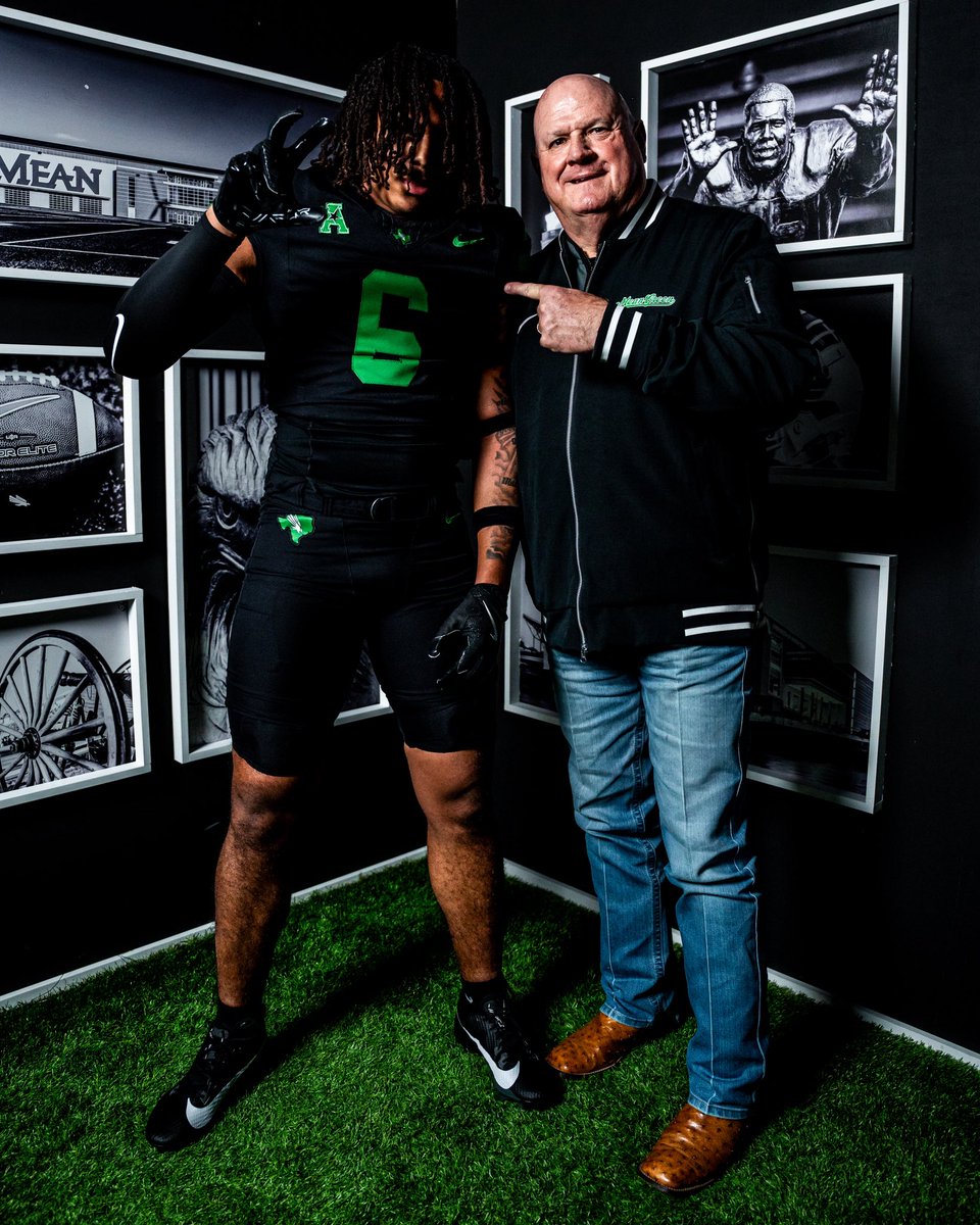 ⭐️⭐️⭐️kailer pettijohn tweet media