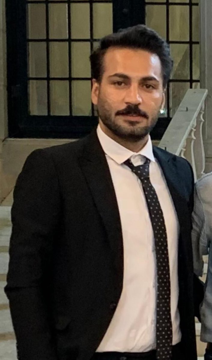 KhatibiOfficial's tweet photo. دکتر #سعید_جوانبخت اینترن دانشگاه علوم پزشکی شیراز، به اتهام کمکرسانی به مجروحان در تاریخ ۱۹ دیماه در شهر #یاسوج بازداشت شده است.
با وجود پیگیریهای مکرر، تاکنون اقدامی مؤثر برای آزادی ایشان صورت نگرفته و وی همچنان در زندان یاسوج به سر میبرد.
صدای او باشید.
#IranMassacre
#iransilentexecusions