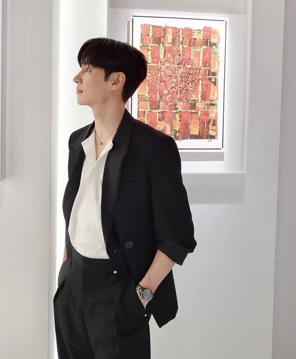 luvjehoon_'s tweet photo. 사실 이 날 착장 영원히 못 놓음 ㅠㅠ
왕자님같아서…. https://t.co/LdGPp8VLi5