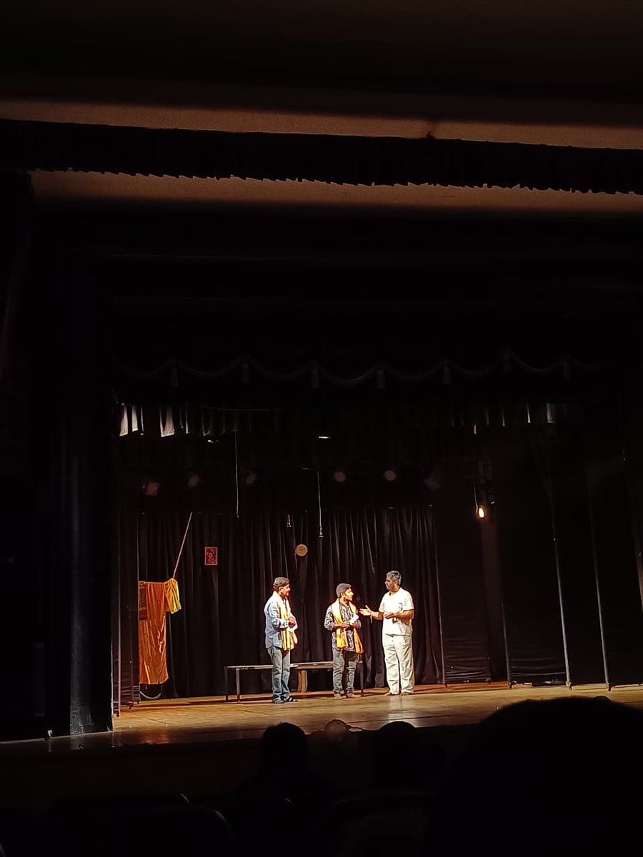 ParalaRail's tweet photo. @HemantaTOI Team creative arts, Paralakhemundi at bhanja kala mandap, bhubaneswar https://t.co/4Fq0PozuyI
