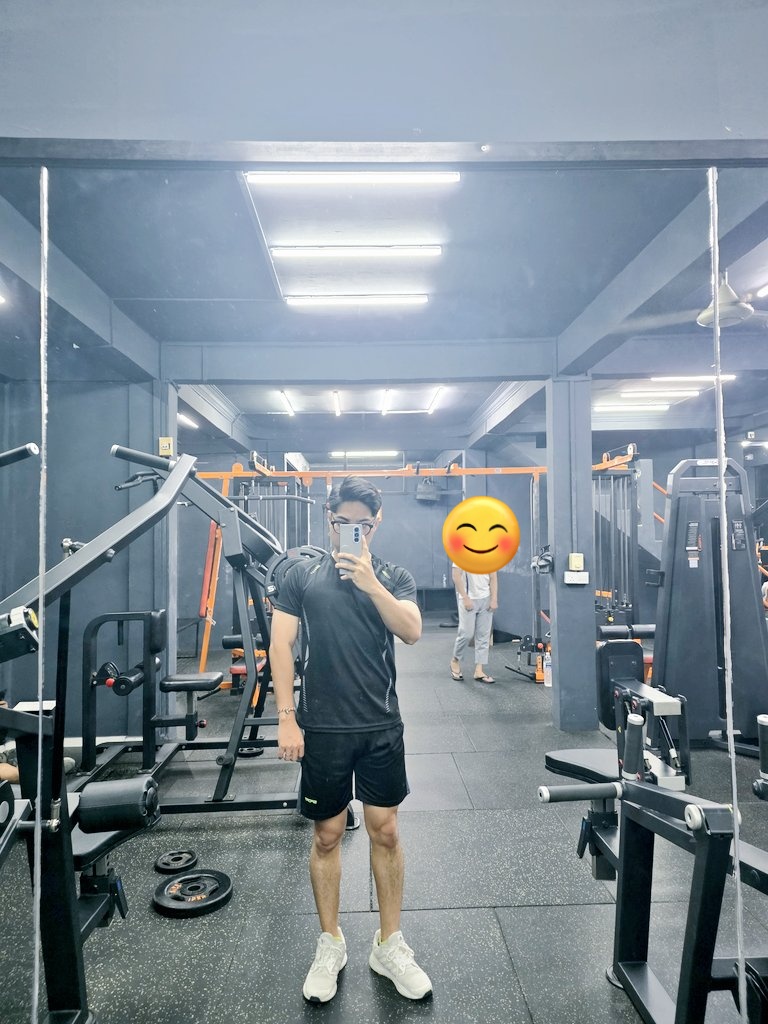 sukaengineering's tweet image. Tonight I got my haircut done and went to gym, eventho it is only once in a week or most of the time, twice in a week 😂😂 gmn lah ya bisa jadi bentuk badan yg ideal ituu