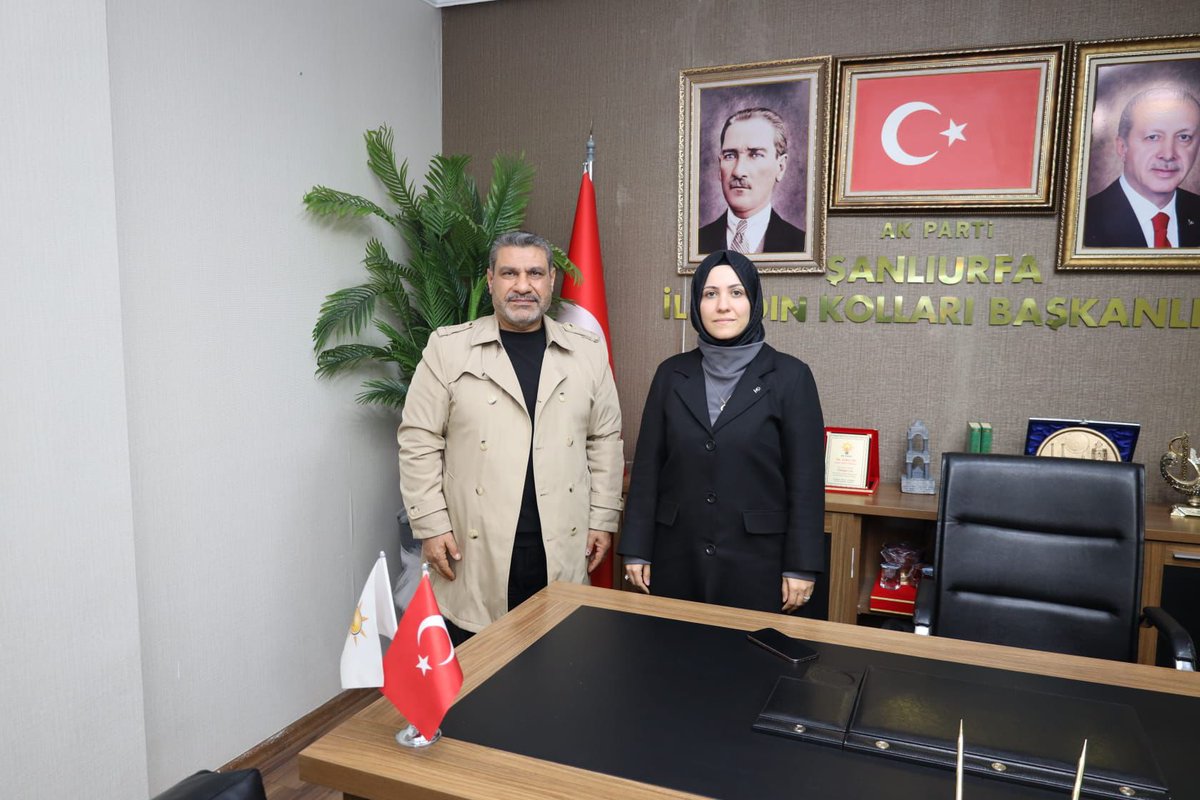 Önceki dönem İl Başkanımız Sn. <a href="/adelioglu63/">Ali ihsan Delioğlu</a>  ile il yönetim kurulu üyelerimiz, Ensar Şelli ve Serdil Karahan, İl Kadın Kolları Başkanımız Sn. Zehra Ay'a ziyarette bulunarak, merhum babaları için başsağlığı dileklerini ilettiler.

Merhuma Allah’tan rahmet, Sayın Başkanımıza ve