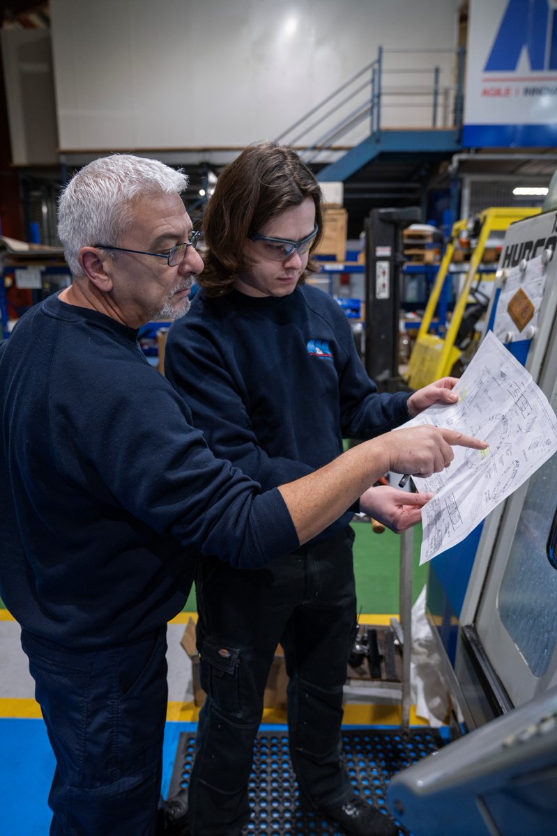 AandMEDM's tweet image. #NAW2026 Skills for Life 
We use experienced mentors to pass on their knowhow to Apprentices. Developing transferable engineering skills for careers in UK manufacturing.  #Apprenticeships #skillsforlife #futuretalent #precisionengineering #ukmfg