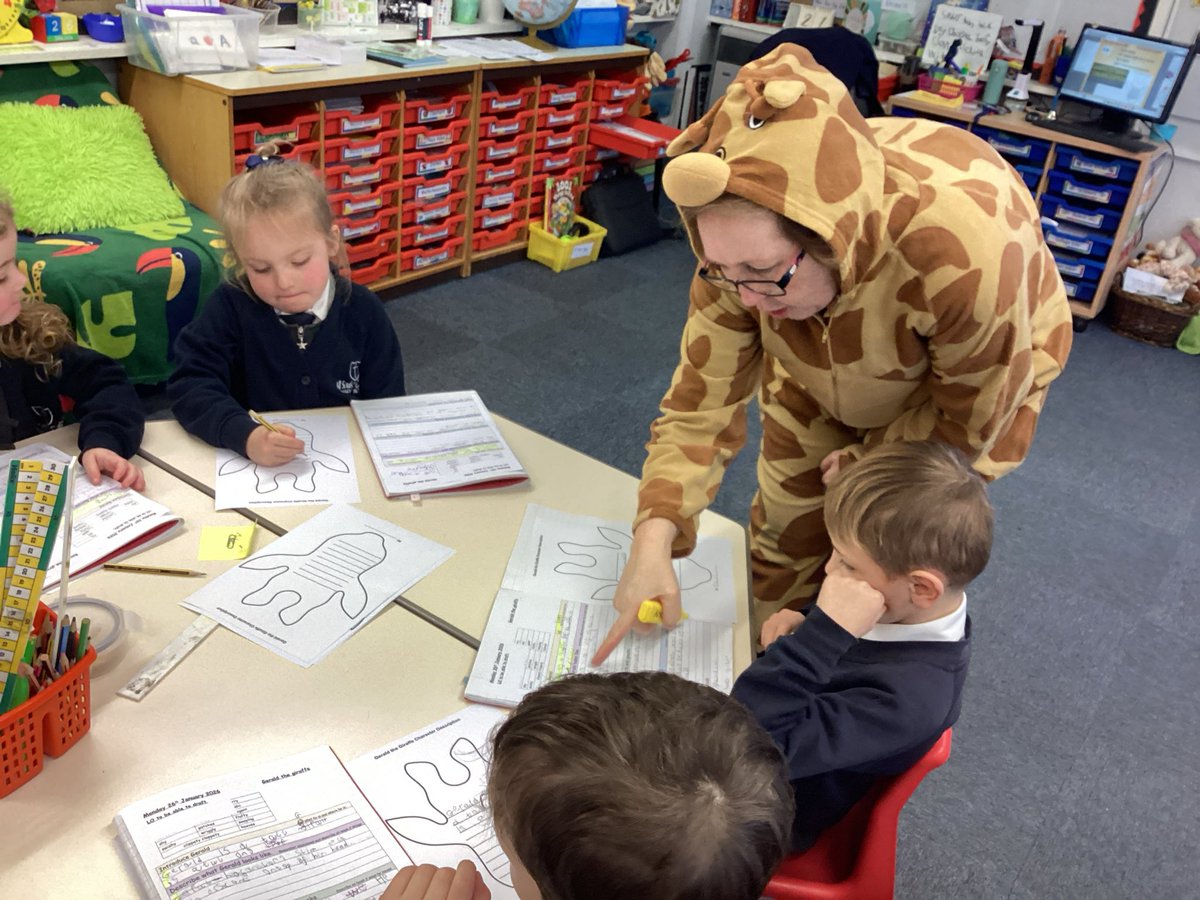 AllSoulsPrimary's tweet image. Year 1 had a great time publishing their character descriptions with the real Gerald in the room. #writingisfun #learningisfun #geraldtgegiraffe #giraffescantdance #hootsandtreats