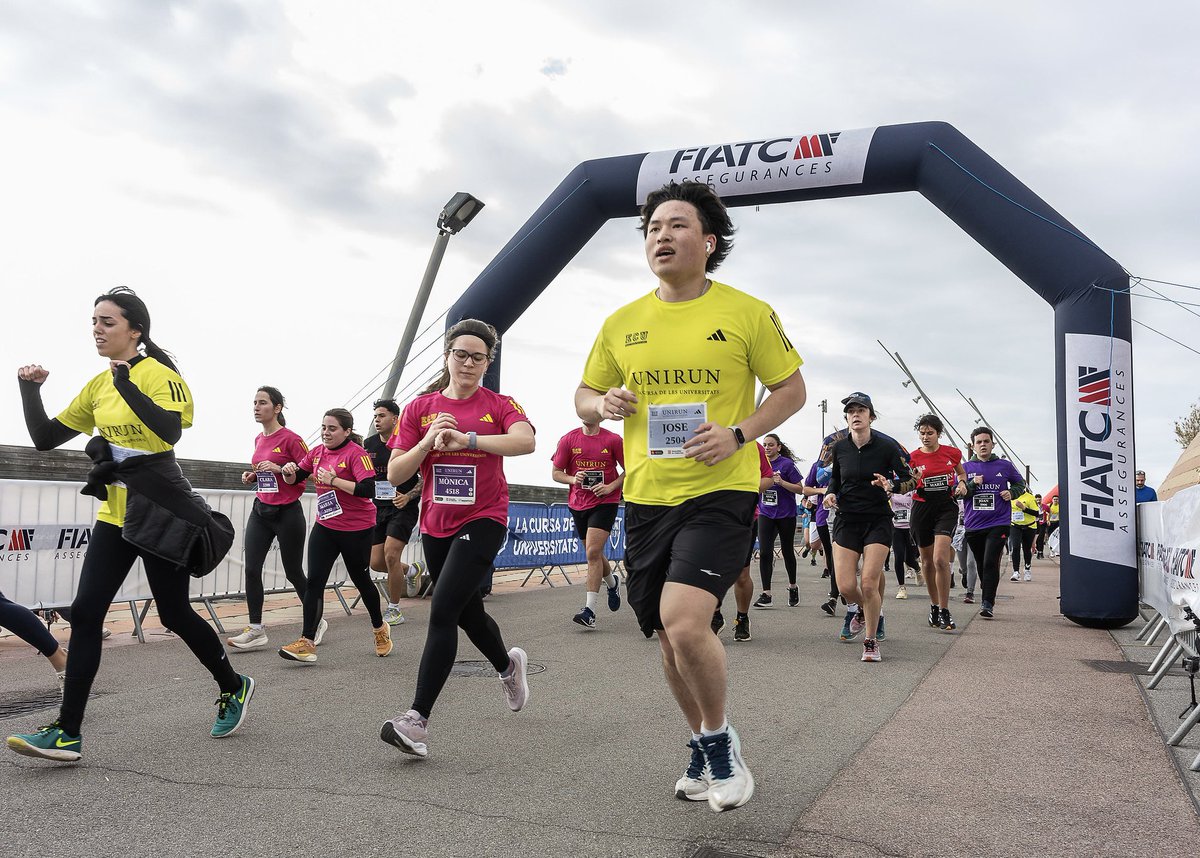 uniruncat's tweet photo. 𝐅𝐈𝐀𝐓𝐂 𝐚𝐬𝐬𝐞𝐠𝐮𝐫𝐚 𝐥𝐚 𝟏𝟐𝐚 𝐔𝐧𝐢𝐫𝐮𝐧 

@FIATCseguros assegura la prova i a tots els seus participants 🏃‍♀️

ℹ️ Més informació: https://t.co/lHVXm2QZzd 🙌

#unirun #FIATC https://t.co/etqxzHq6EQ