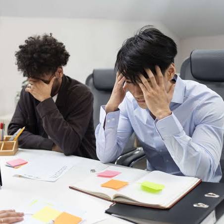 Kulturlesite_'s tweet image. 📂 INSOLITE !!

Au Japon, il existe des entreprises qui démissionnent à votre place. 🇯🇵

Ce service, appelé taishoku daiko (“service de démission par procuration”) a explosé ces dernières années.

Pour quelques centaines d’euros, ces agences contactent officiellement votre lieu…