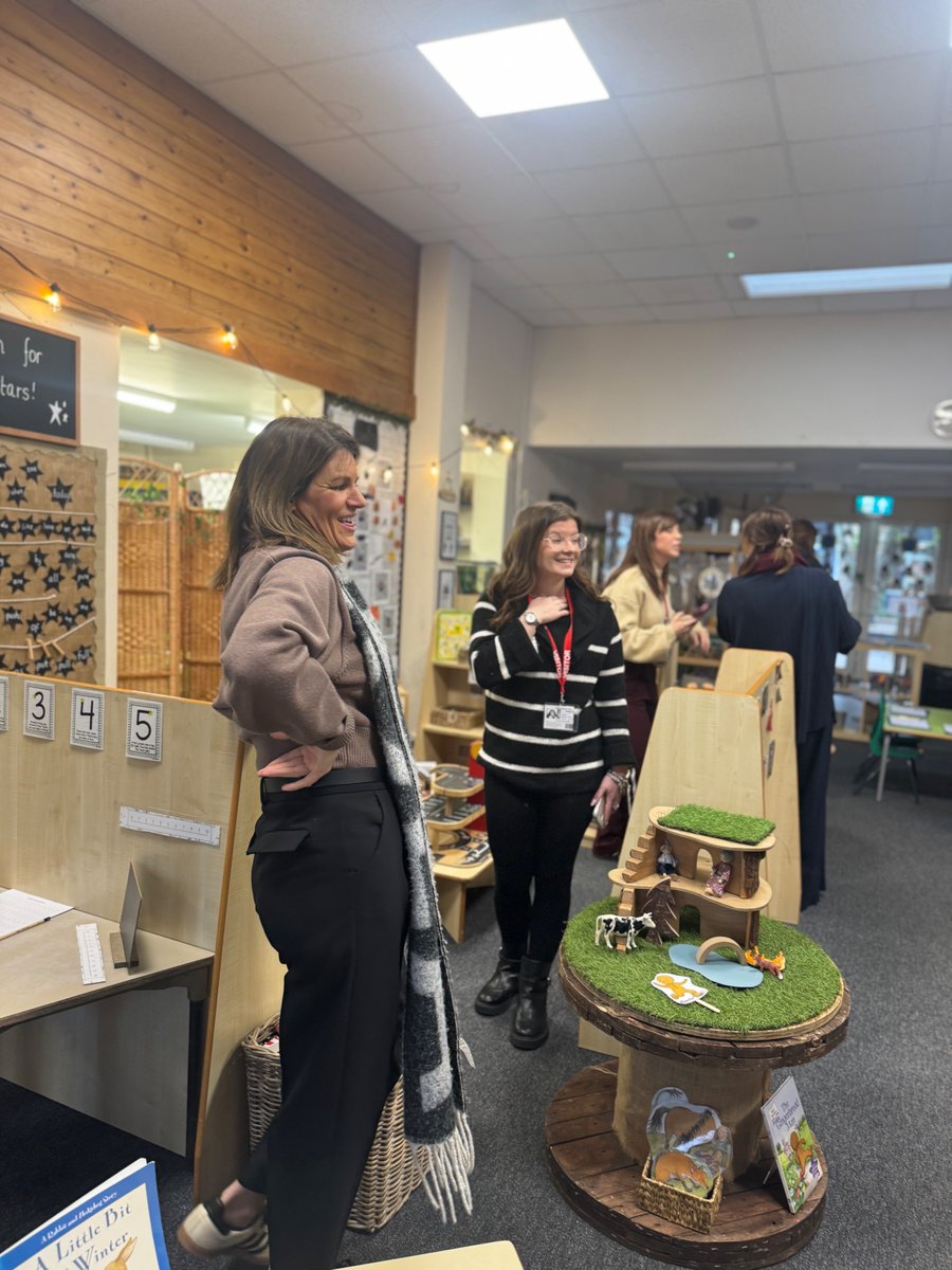 Yorkshire Endeavour English Hub tweet media