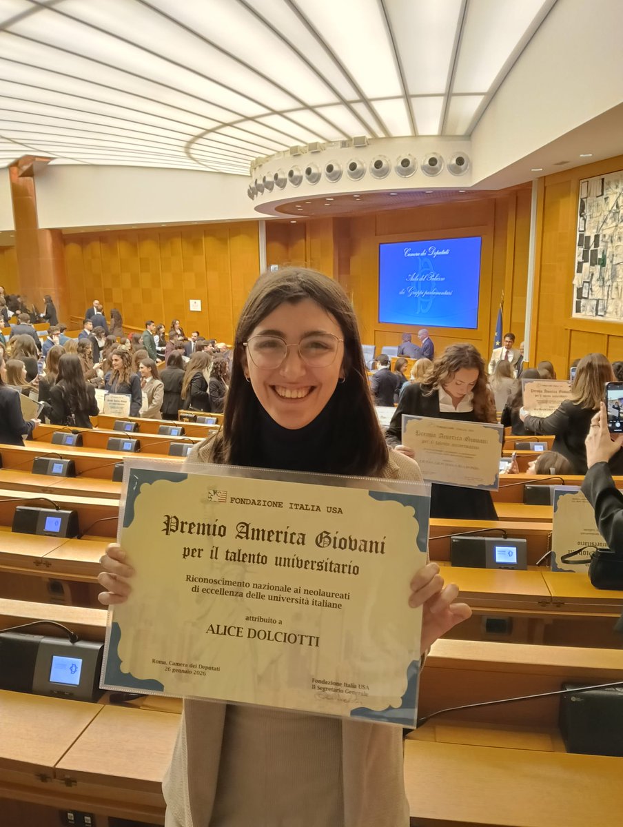 Università per Stranieri di Perugia tweet media