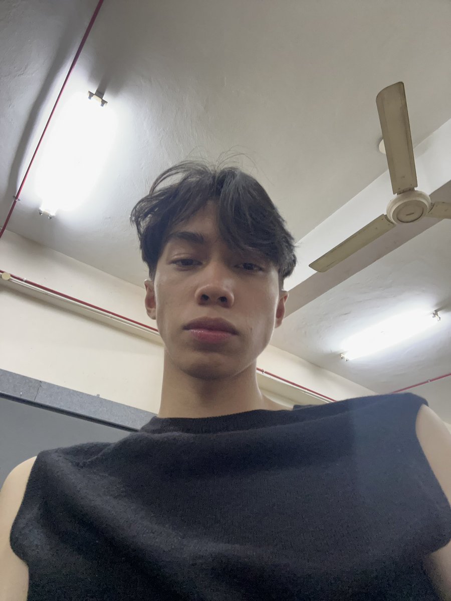 Post by left hand on X: smile