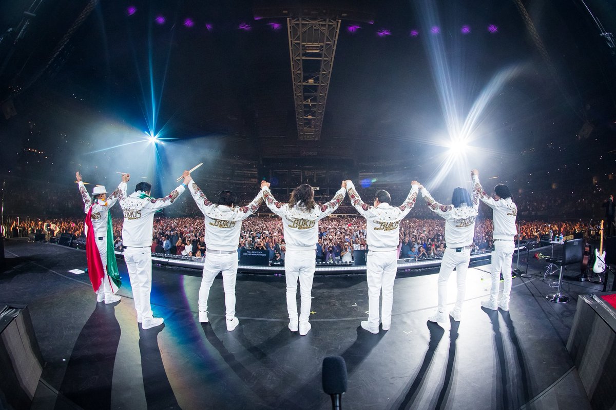 Los Bukis tweet media