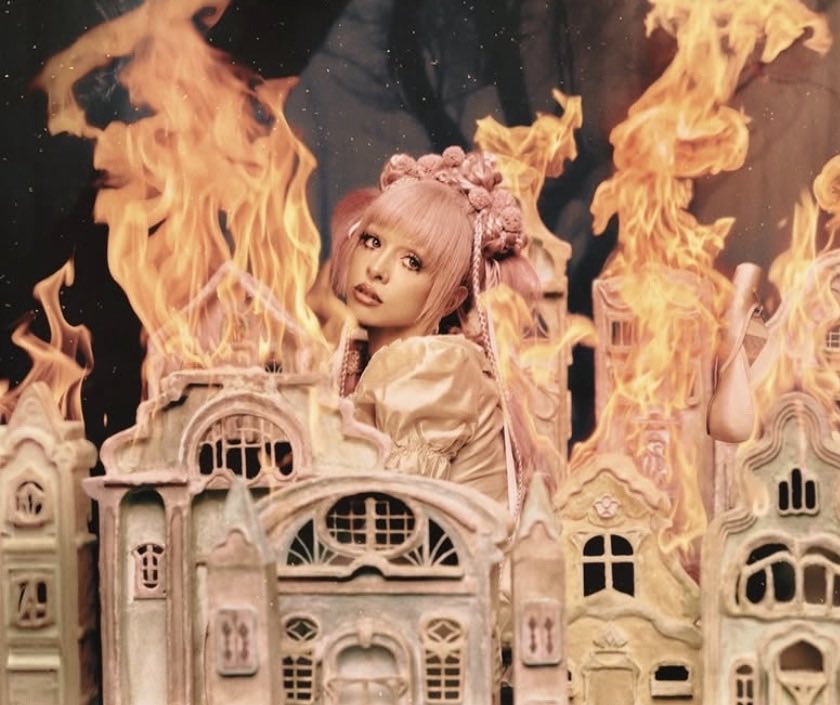 Melanie Martinez’s new album “HADES” will contain 18 tracks.