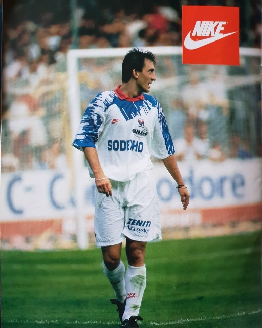 lyon-collection tweet media