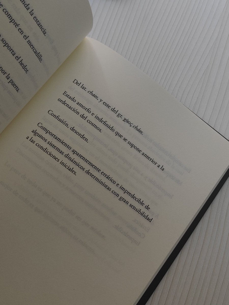 dejo por aquí algunas muestras de mi poemario.🪻

agradecería un montón la difusión, muchas gracias: editorial.talondeaquiles.es/product/un-poc…