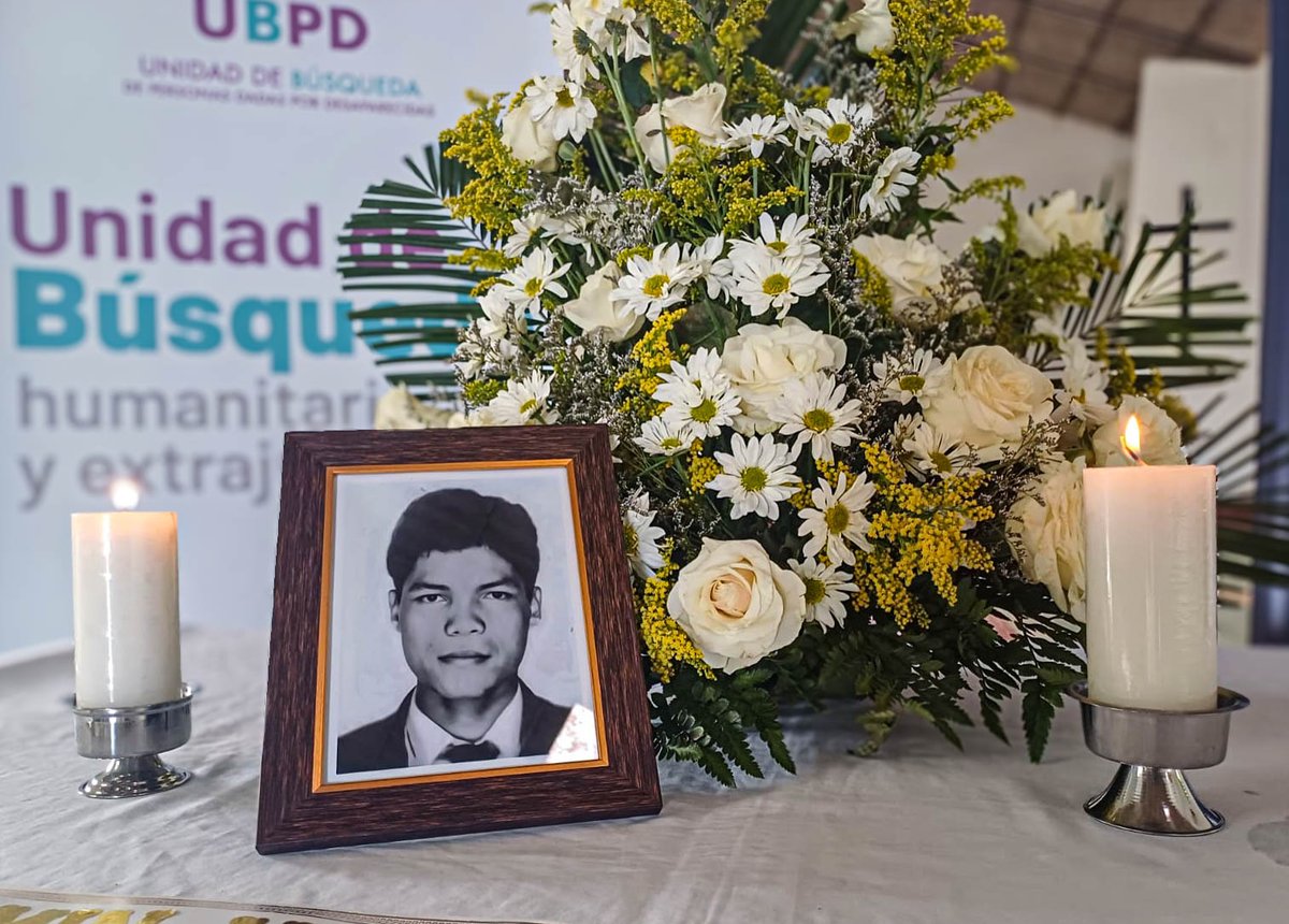 UBPDcolombia's tweet photo. 🟣 Fueron 30 y 23 años de una larga espera para dos familias caqueteñas que un día perdieron el rastro de sus hijos. De acuerdo con la investigación humanitaria y extrajudicial adelantada por la UBPD, ambos jóvenes desaparecieron en 1995 y 2002, cuando tenían 18 y 20 años. https://t.co/wTYLmjAOHQ