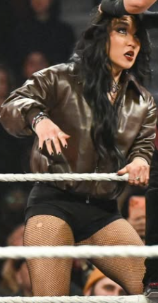 thejudgmentdayy's tweet photo. The only time we saw Roxanne Perez last night was very sad. Do you agree? #thejudgment #roxanneperez #WWERaw https://t.co/kmYe1d8dEK