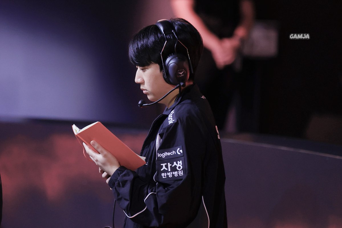 gamjarolster's tweet photo. ์ค์๋ํ์ดํ
-
250913 LCK PO UR2 vsGEN
#Sonstar #Score https://t.co/CEQV82m9sq