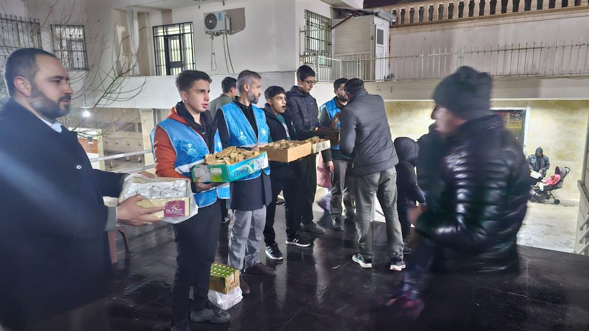 Bismil İlçe Müftülüğü tarafından Kurtuluş Camii’nde düzenlenen Berat Kandili programı, yoğun katılım ve manevi bir atmosfer içinde gerçekleştirildi. Programda yapılan Kur’an sohbeti, Mevlid-i Şerif, ilahiler ve kasidelerle gönüller huzur buldu. 🤲