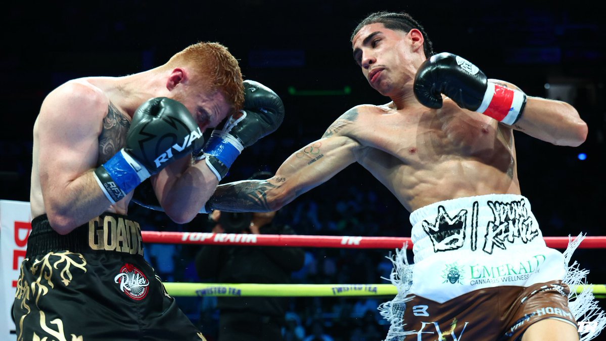 trboxing's tweet image. A magical night on the island 🇵🇷