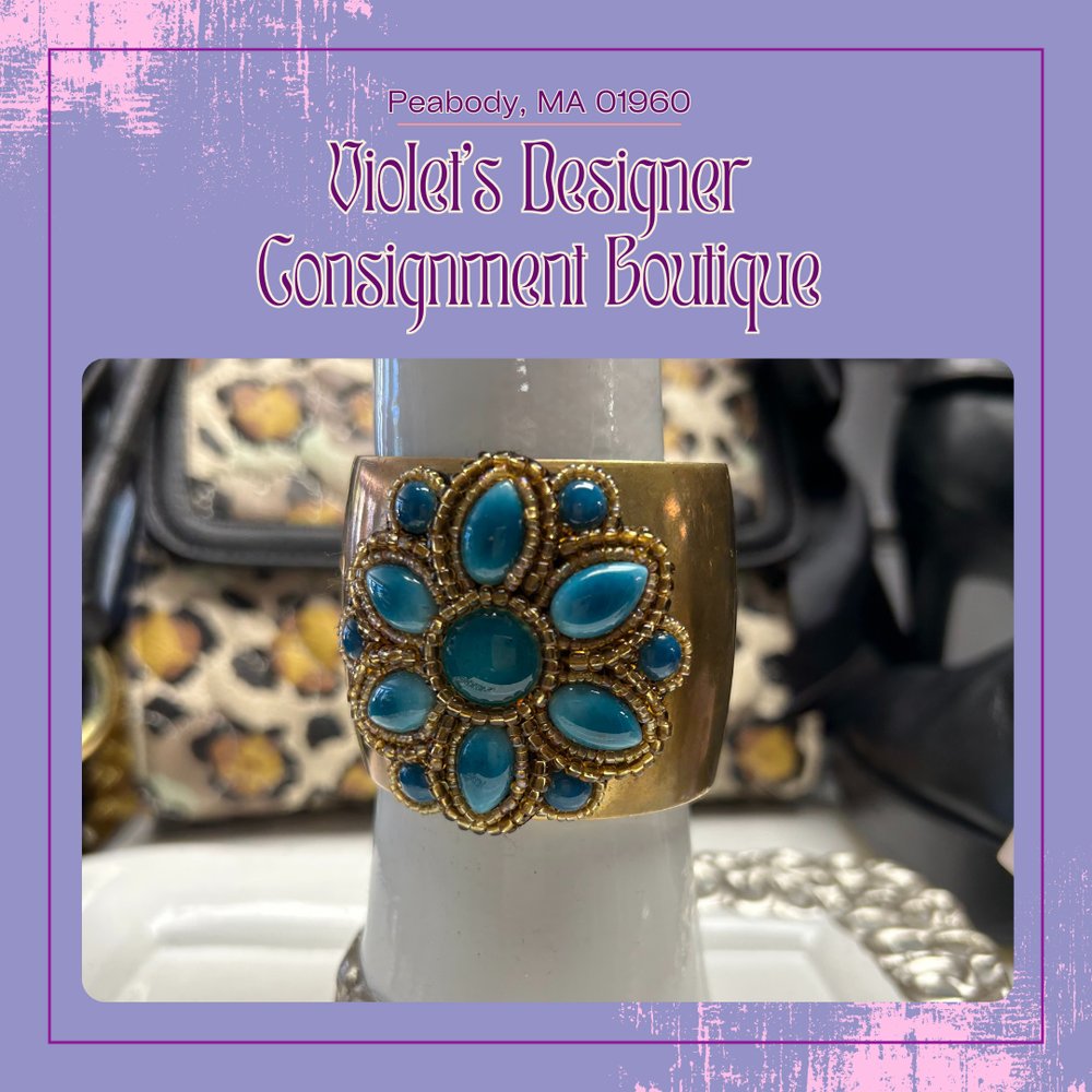 DesignerViolet's tweet photo. Our jewelry collection is designed to shine in every moment, big or small. From subtle accents to bold statements, we have something for every style. Visit us to elevate your look! #Jewelry
https://t.co/Zf3Ypd1TjG https://t.co/RMQQ6GcjzA