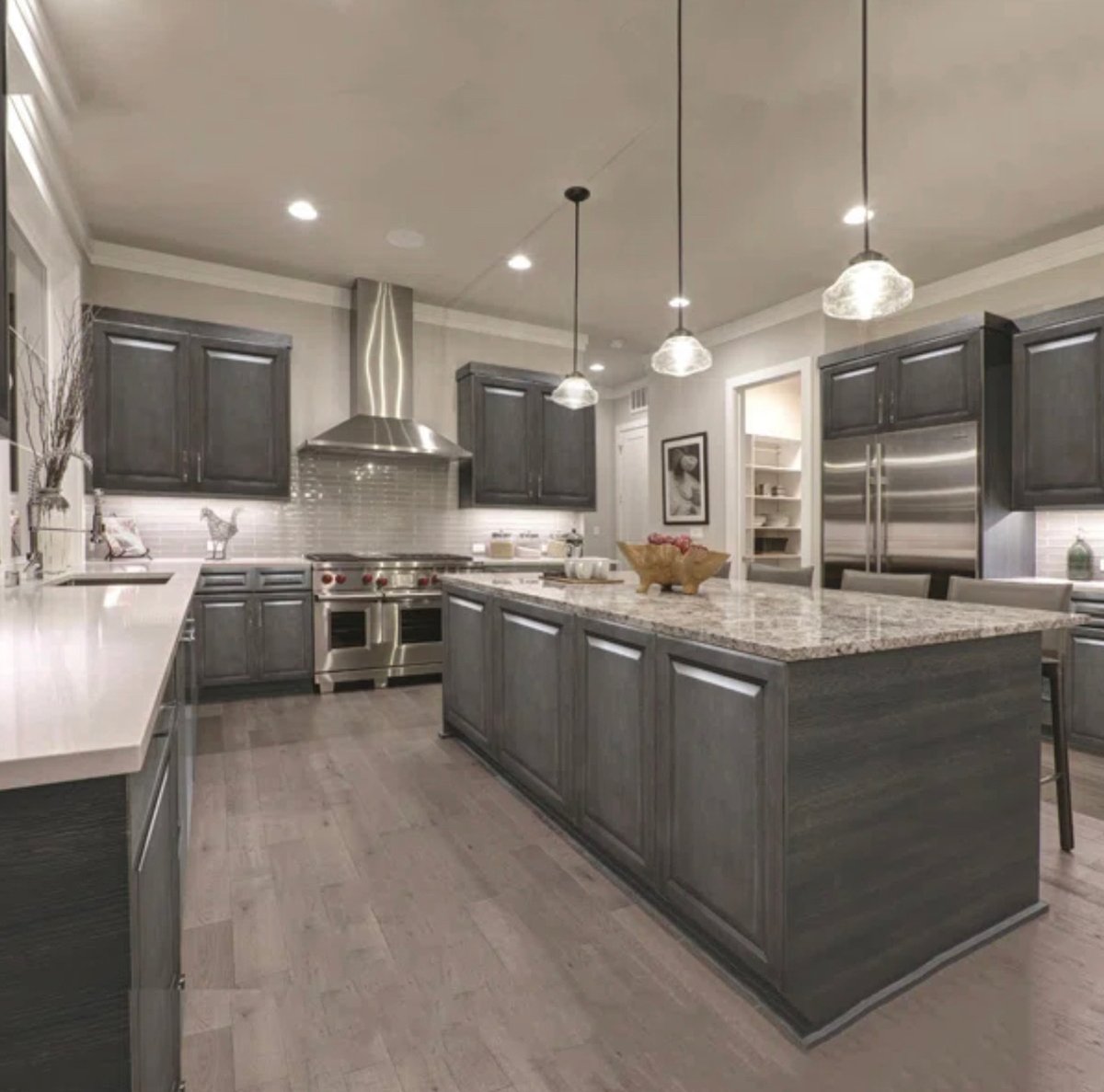 chsrenos_'s tweet photo. Our kitchen renovation services turn outdated spaces into modern, functional kitchens. Schedule your consultation and transform your kitchen!
#KitchenRenovation
https://t.co/iBeZlXqhdg https://t.co/irx28rEZLR