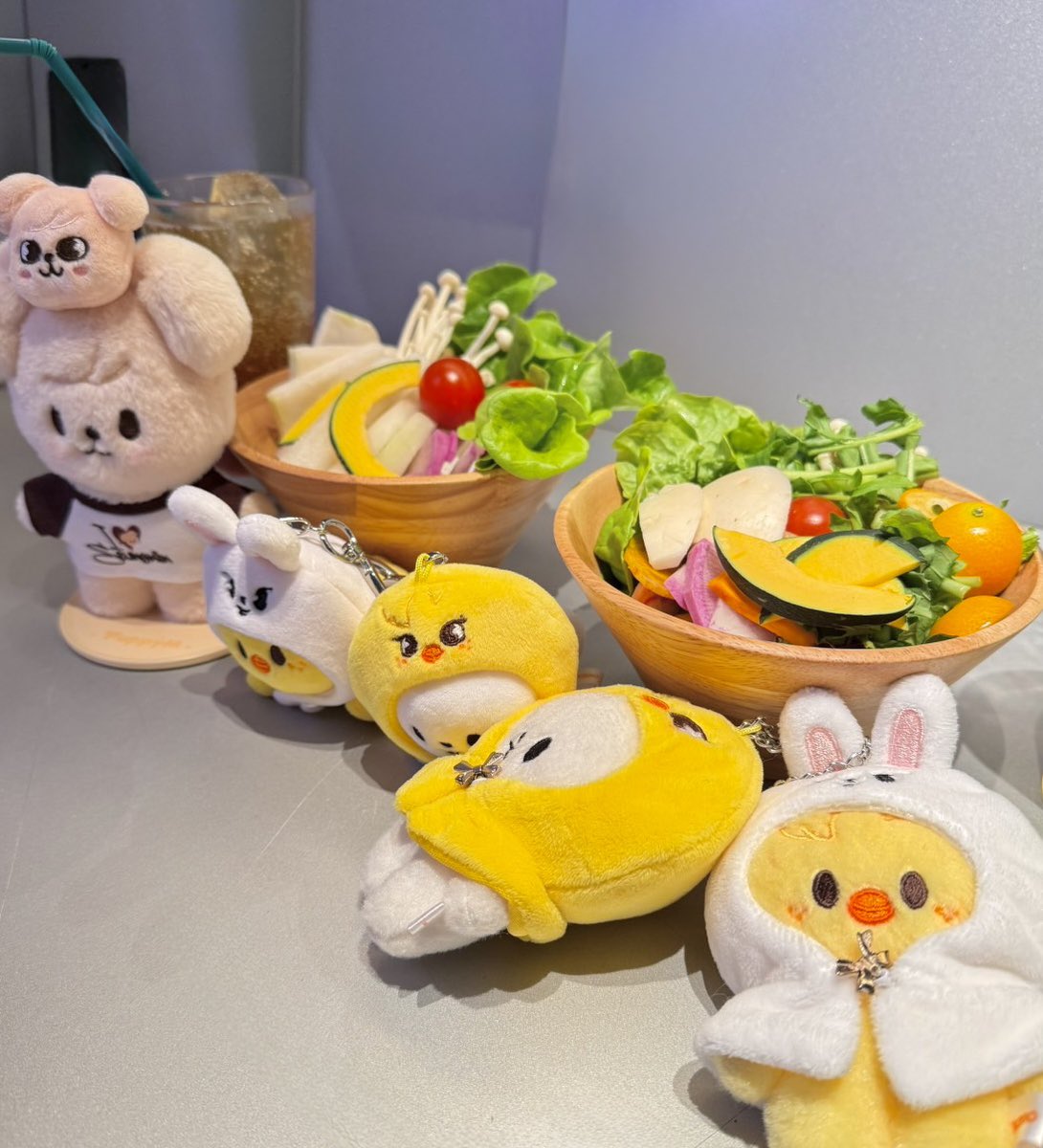 オフイベ中は皆にも会えて最高だった!!! 

ビニペンちゃんは２日間ご飯したり話したり幸せだったしスンペンちゃんとも沢山話せて嬉しかったしいつも海外で会う안니にも日本で会えて幸せすぎたし台湾stayとも会えたし少しだけだけど会えたお友だちもいたし新しいお友だちもできてほんと楽しかった♥️🥰