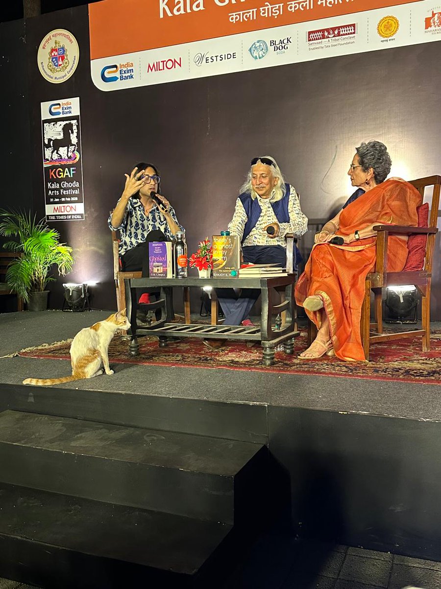 SanjoyRoyTWA's tweet photo. Thanks @bachikarkaria for such a sprightly session. Your energy and love for all things books is amazing. Great to hear @itihasology Eric Chopra speak about the jinns of Delhi. Thank you @brindamiller and the Kala Ghoda festival for hosting the session at the Sasoon library https://t.co/4wx7DO65f9