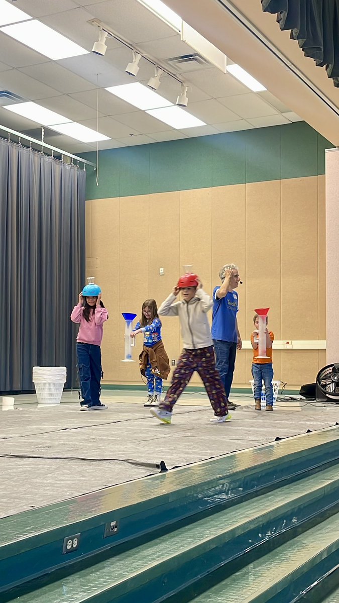 Elena Gonzalez tweet media