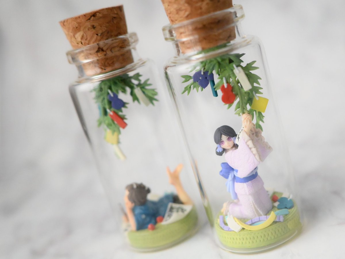 asobune's tweet photo. ワンフェス2026冬新作その1
オリジナル瓶詰フィギュア【七夕】七織（ななおり）

全高約8cm（コルク含)
3D出力品(ショーコレジンPVC風使用)ファレホ筆塗り
完成品¥5000

笹に苦戦しすぎて冬に七夕出すことになりました
#WF2026W  #ショーコレジン  #オリジナル https://t.co/WmEixfw4tm