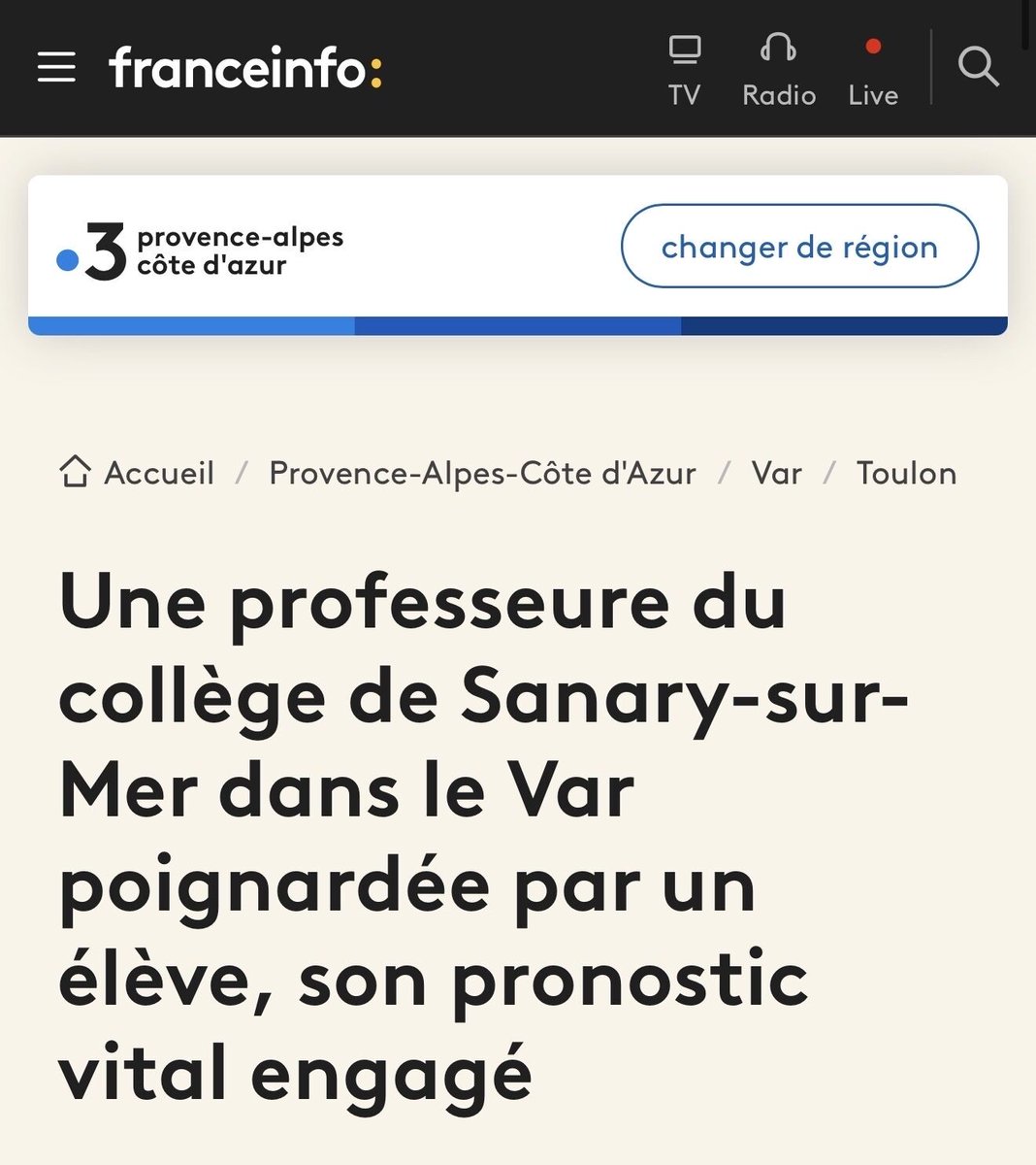 🚨 EN PLEINE CLASSE. EN FRANCE. EN 2026.

À Sanary-sur-Mer (Var), une professeure de collège de 60 ans a été poignardée par un élève de 14 ans, en plein cours.
Trois à quatre coups de couteau. Deux à l’abdomen. Un au bras.
👉 Pronostic vital engagé. Elle est actuellement opérée.