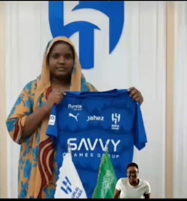 رمضان على الأبواب انتبهو اللي عنده شغالة يتمسك فيها مضبوط .. 

لاتروح توقع مع الهلال😂😂😂