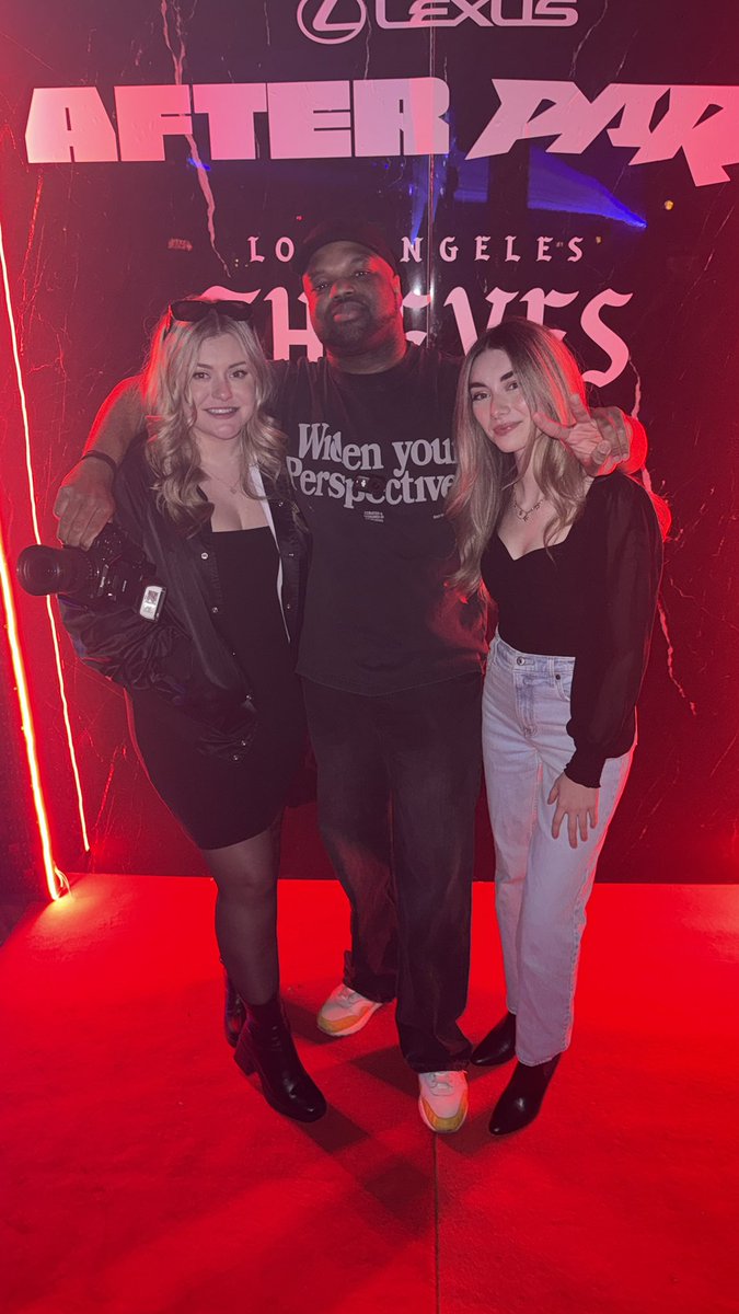 WDSights tweet media