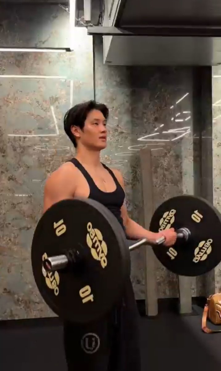 Loveless tweet media