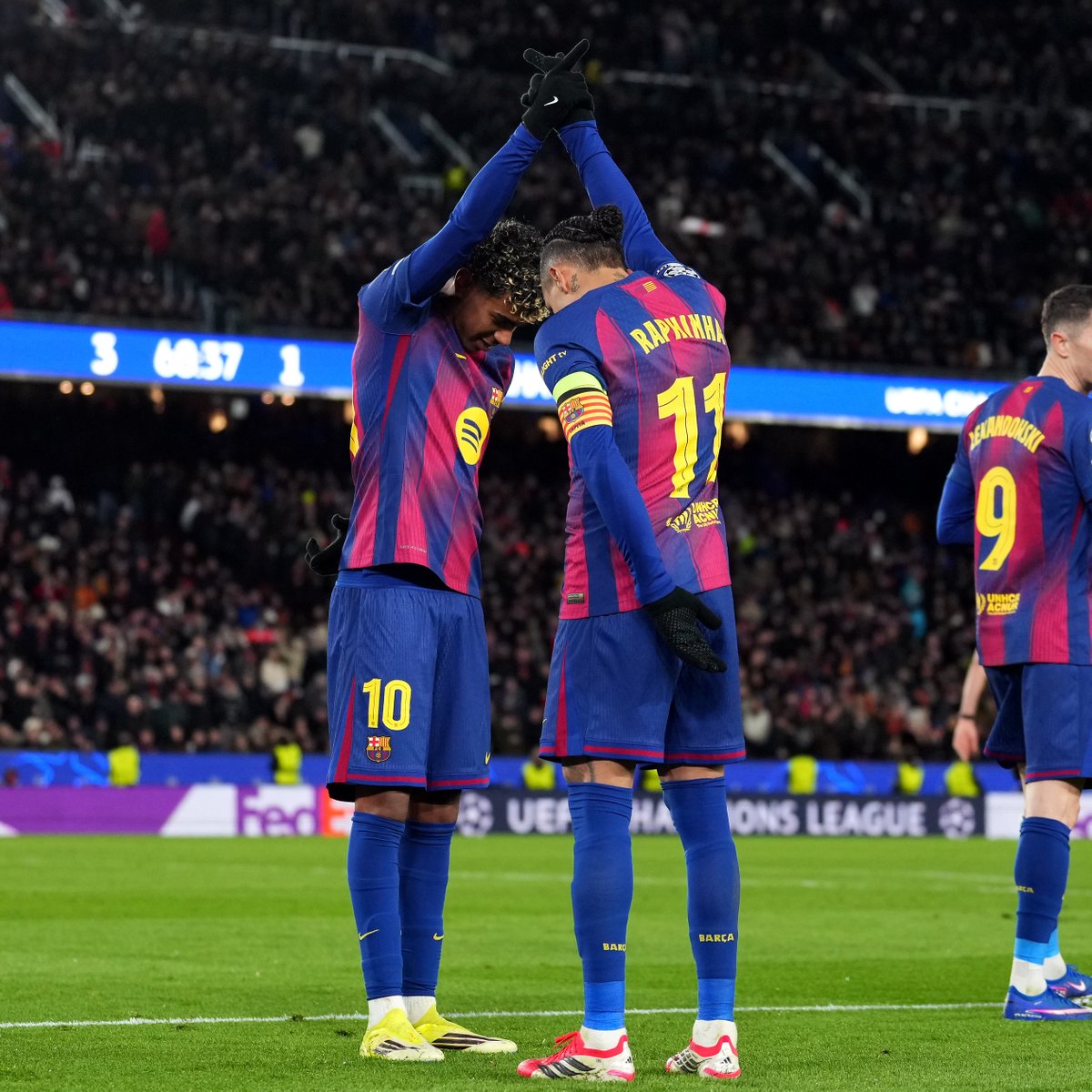 💙 𝓡𝓪𝓹𝓱𝓲𝓷𝓱𝓪 🤝 𝓛𝓪𝓶𝓲𝓷𝓮 𝓨𝓪𝓶𝓪𝓵 🔴 

#UCL