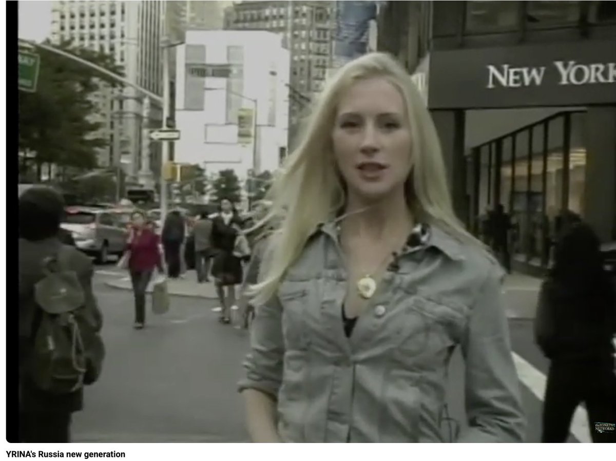 pevchikh's tweet image. Файлы Эпштейна — это абсолютная бездна, конечно. В поиске хоть чего-то про Россию, случайно увидела переписку Эпштейна с какой-то Ириной из Красноярска. Заинтересовалась, стала читать дальше. Молоденькая девушка приехала покорять Нью-Йорк, оказывала 60-летнему Эпштейну…