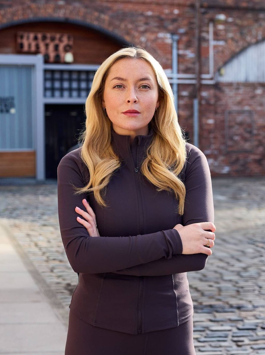LuvLara's tweet image. I’m liking that the newest Villains to walk the cobbles are Female! #CorriesBadGirls #VClub #Corrie 
📷: Amy Cudden, Beth Nixon &amp;amp; Olivia Frances Brown