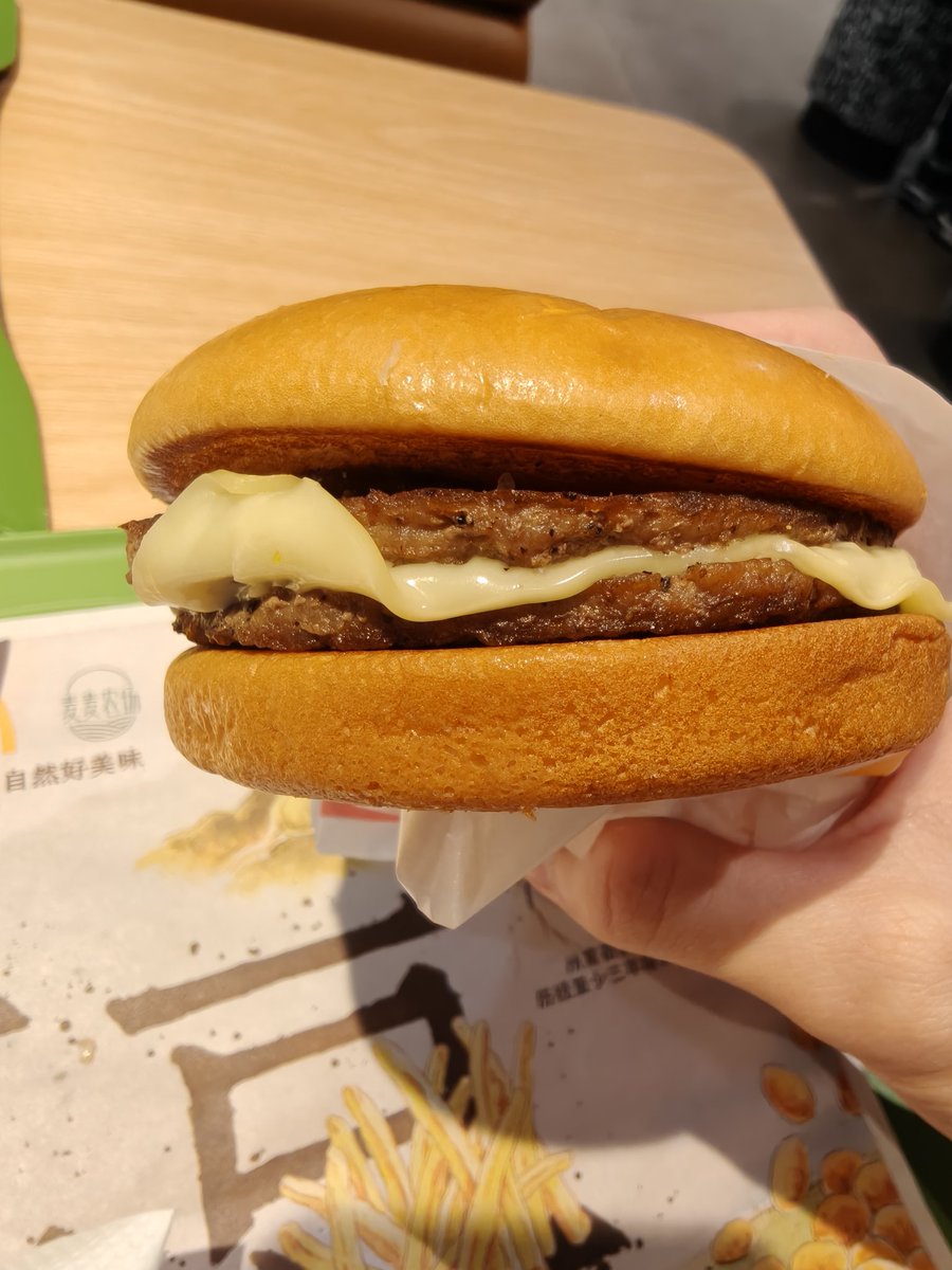 mmkac- tweet media