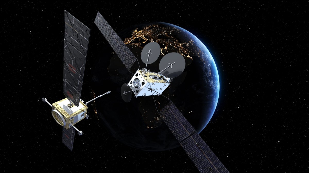 Thales_Alenia_S's tweet photo. Présenté lors de la Journée de l’Innovation du @CNES, #DIANE est un projet de démonstration de service d’inspection et d’amarrage en orbite, ouvrant la voie à un avenir spatial plus écoresponsable.
#France2030 #EROSS
+ d’info : https://t.co/4dHCvs8k6a https://t.co/YYyIyV1n4r