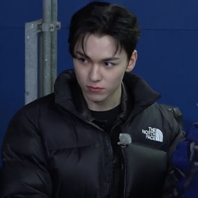 selfolssi ♤ tweet media