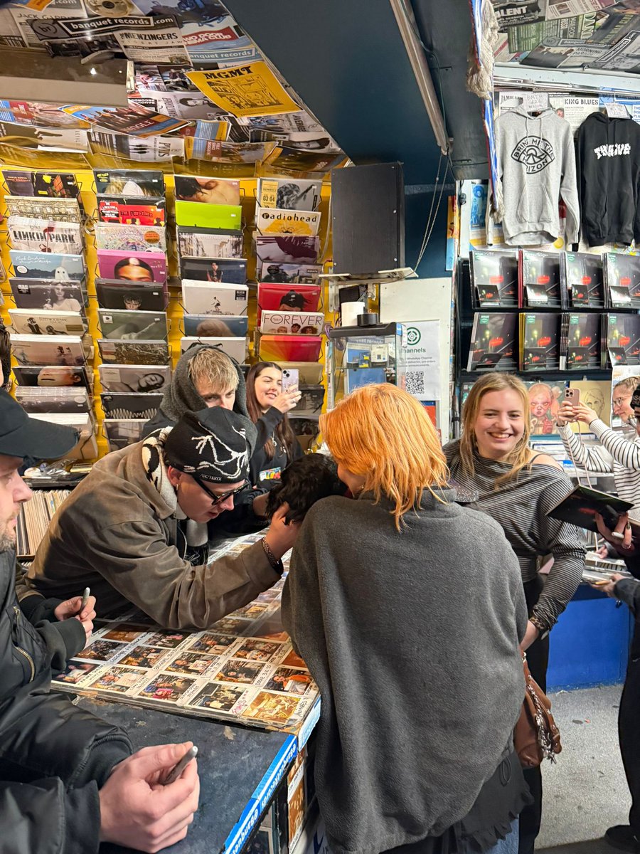 Banquet Records tweet media