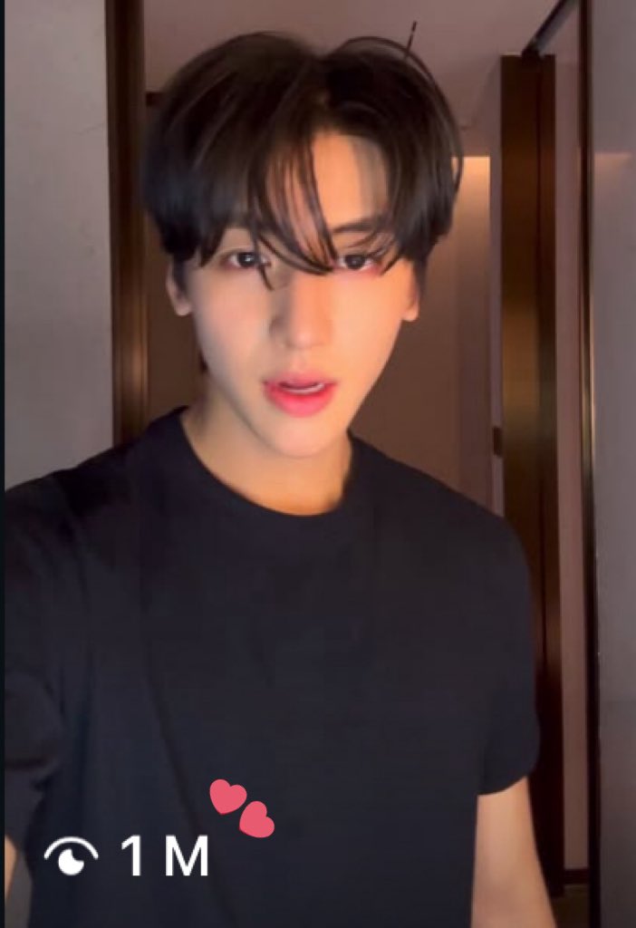 donghwa’s “one last time” cover on ig reels reached 1M views 🥺 so proud of him