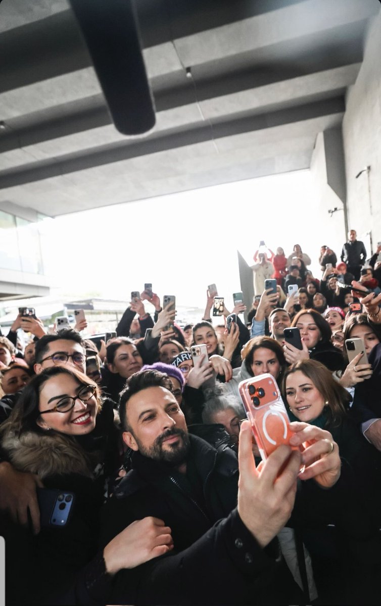 Tarkan (Fan Account) tweet media