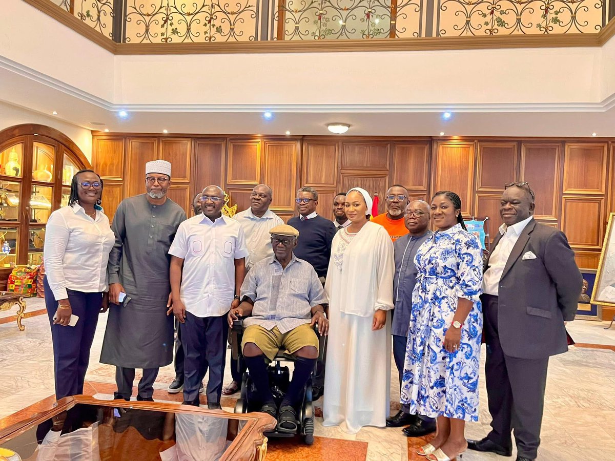 DMBPulse's tweet photo. Dr. Bawumia visited former President Kufuor at his official residence.

#WinWithBawumia
#Bawumia2028 https://t.co/oso9hdSHEM